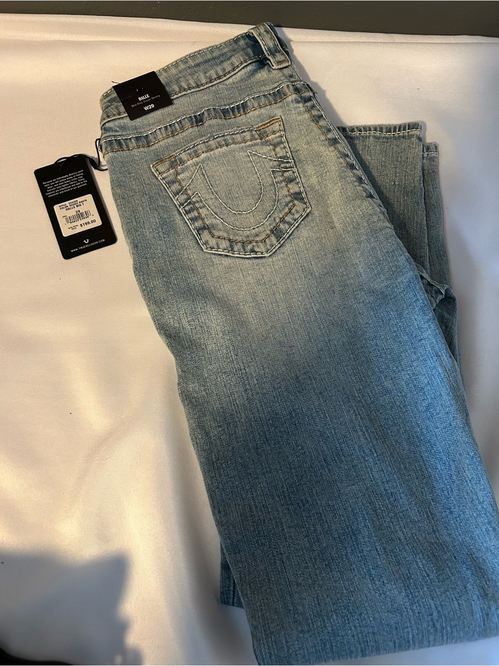 NWT True Religion Women's Light Wash Straight Leg Jeans